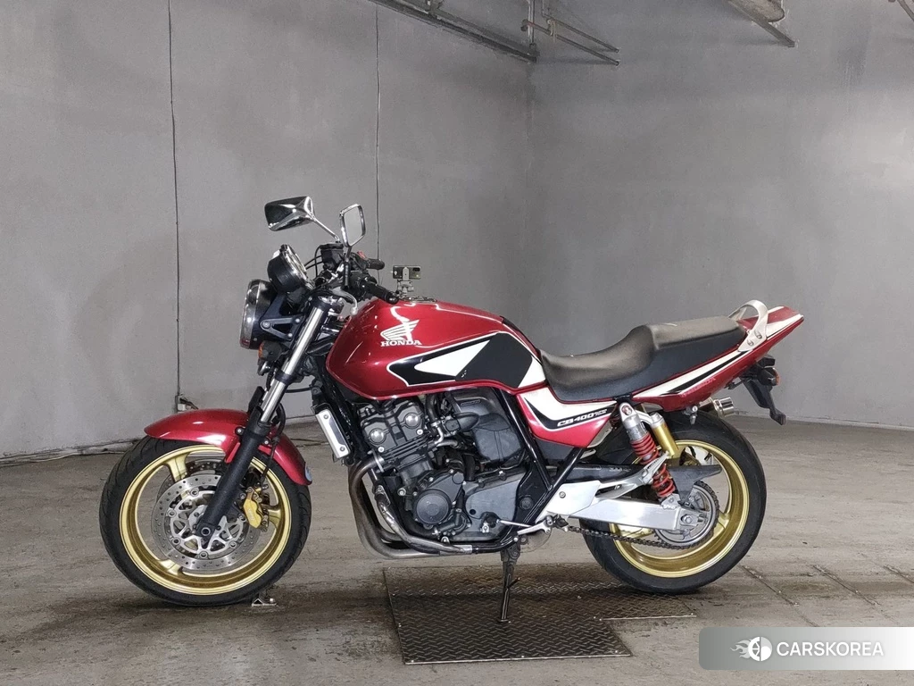 Проданный Honda CB400SF 2012 из Японии, фото 2