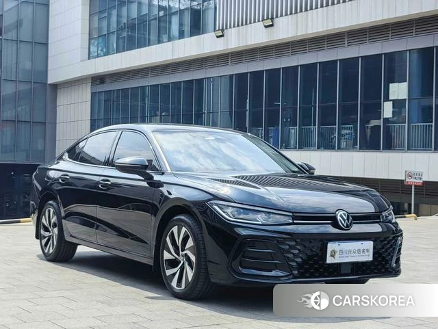 Volkswagen Passat id 4260043 из Китая 12