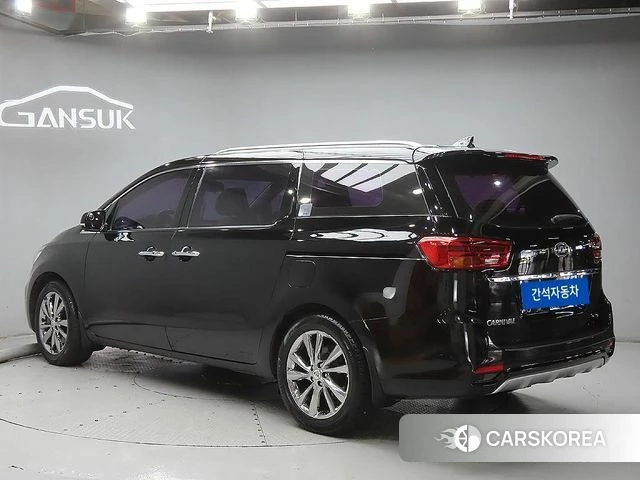 Kia The New Carnival id 4873534 из Кореи 12