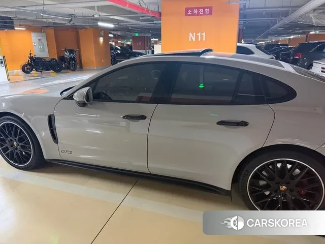 Porsche Panamera (971) 2021 Серебристо-серый из Кореи, фото 2