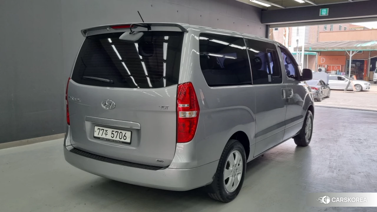 Hyundai The New Grand Starex id 4483379 из Кореи 10