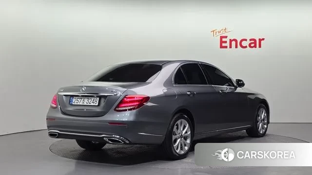 Mercedes-Benz E-Class W213 id 3692415 из Кореи 12