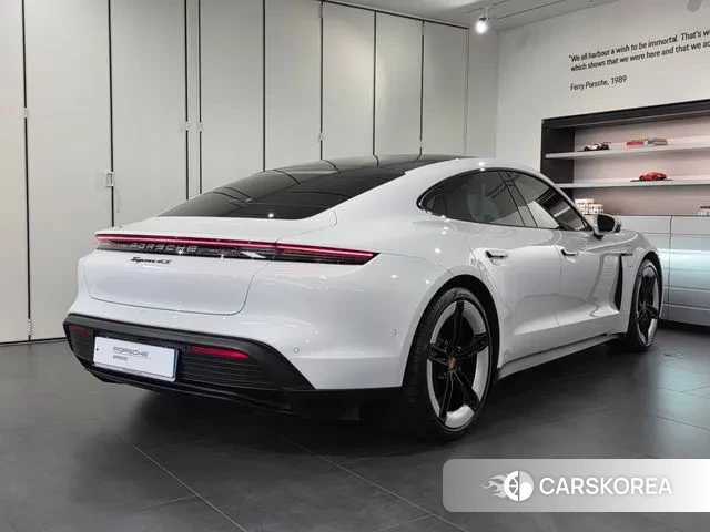 Porsche Taycan 2024 Белый из Кореи, фото 4