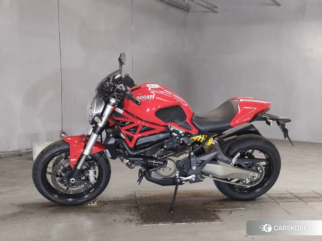 Проданный Ducati MONSTER 821 2014 из Японии