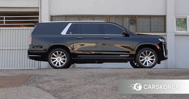 Cadillac Escalade 5th Generation 2021 Черный из Кореи, фото 3
