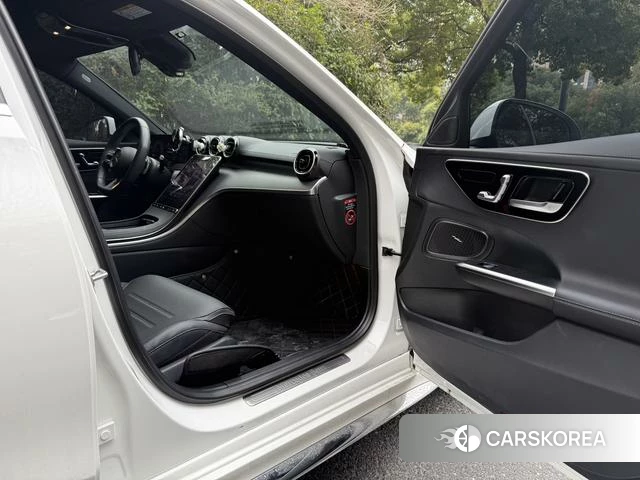 Mercedes-Benz Class C 2024 Белый из Китая, фото 3