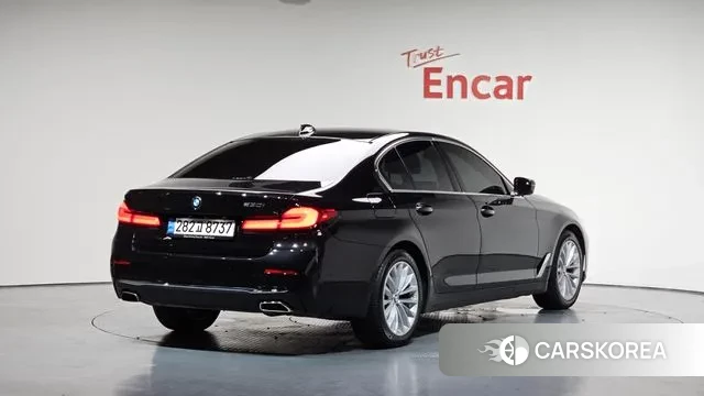 BMW 5 Series (G30) id 3053856 из Кореи 12