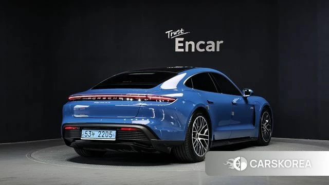 Porsche Taycan id 4464479 из Кореи 12