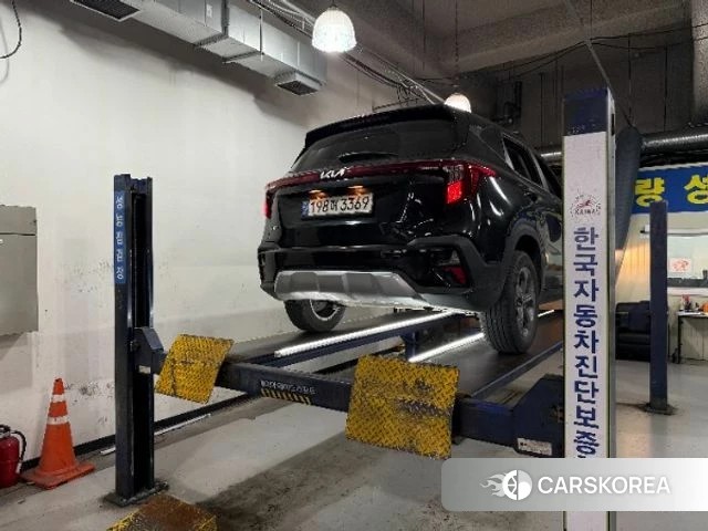 Kia The New Seltos 2023 Черный из Кореи, фото 2