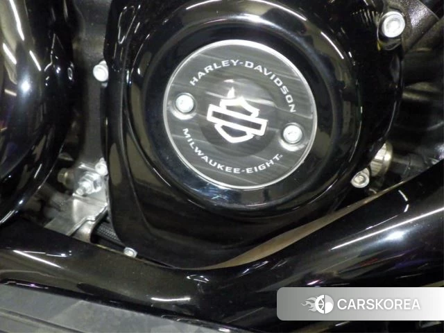 Engine photo
