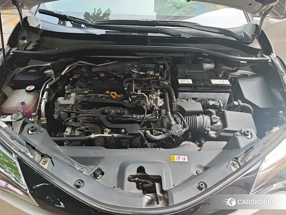 Toyota C-HR id 4607035 из Китая 8