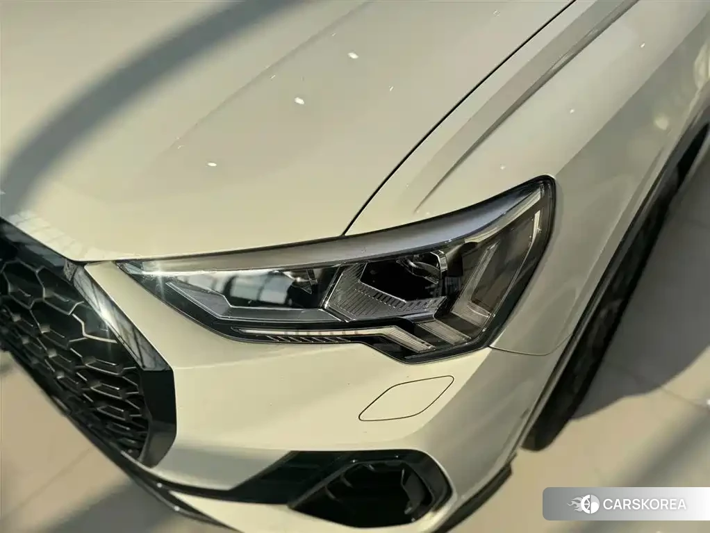 Audi Q3 Sportback id 4589513 из Китая 9