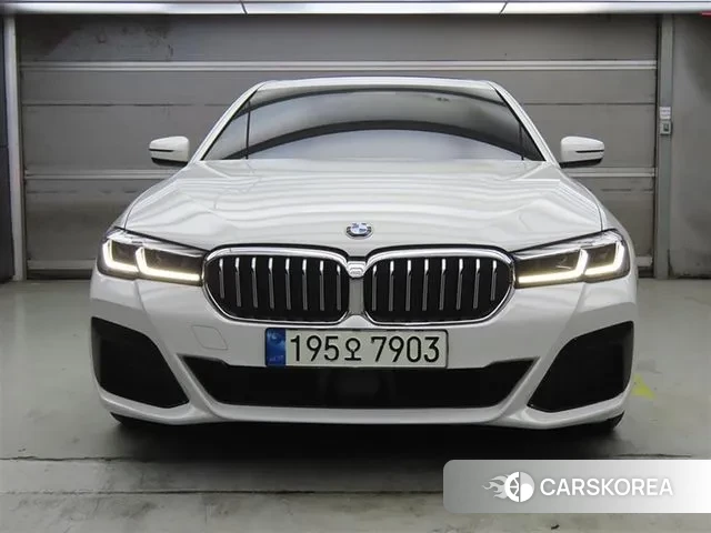 BMW 5 Series (G60) id 3477002 из Кореи 12