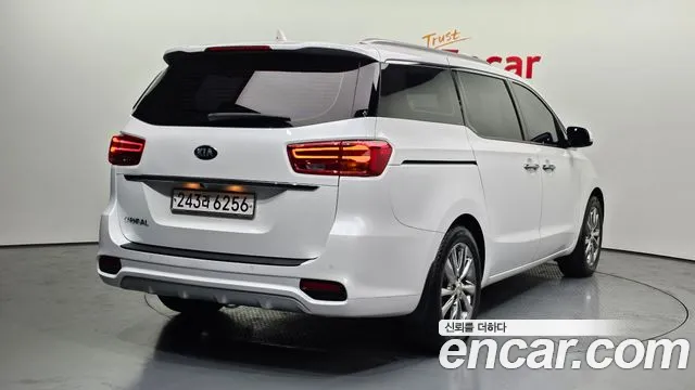 Kia The New Carnival id 2485219 из Кореи 12