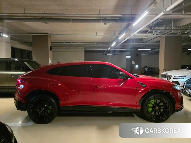 Lamborghini Urus 2022 Красный из Кореи, фото 2