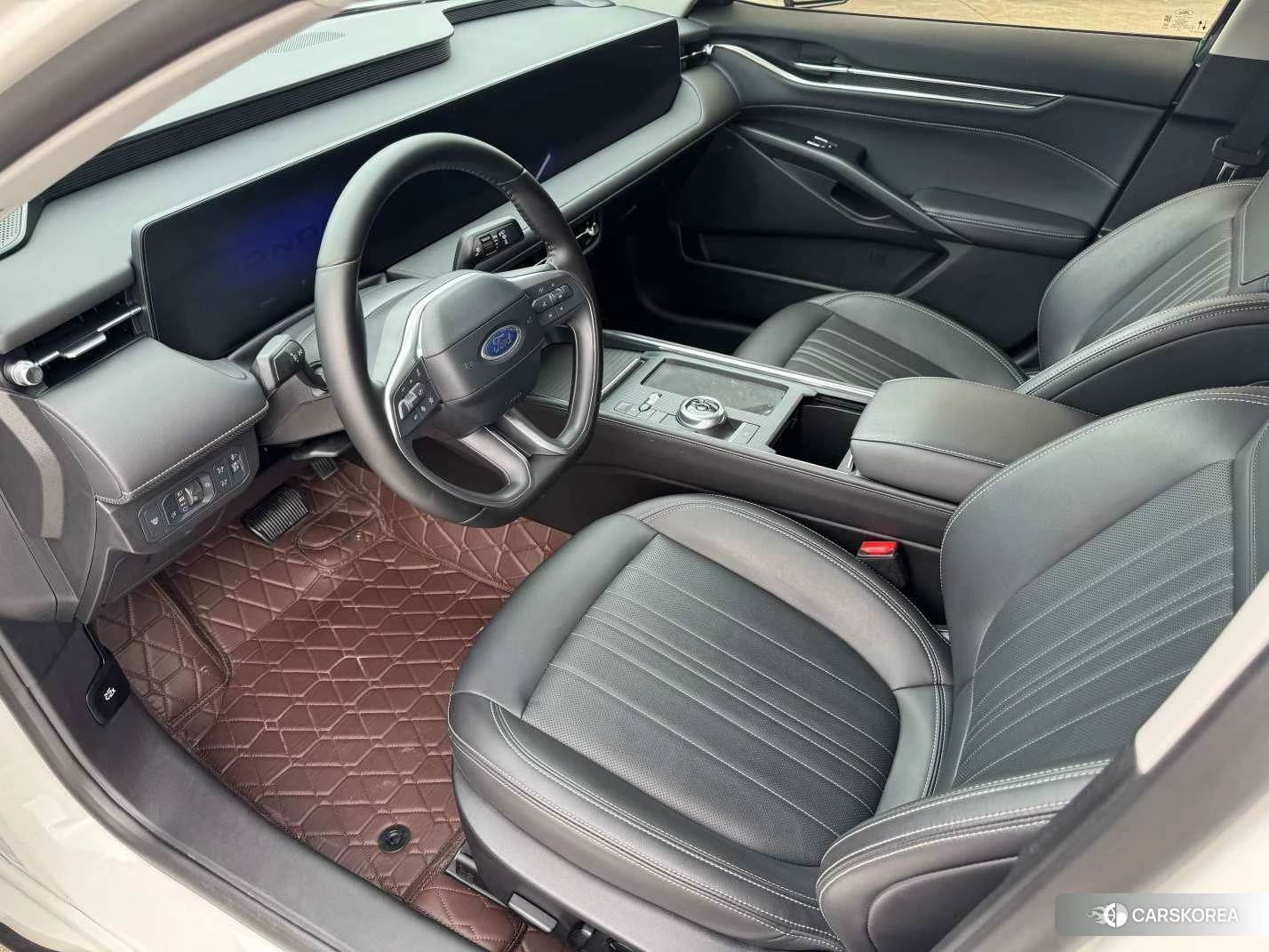 Ford Mondeo 2024 Белый из Китая, фото 2