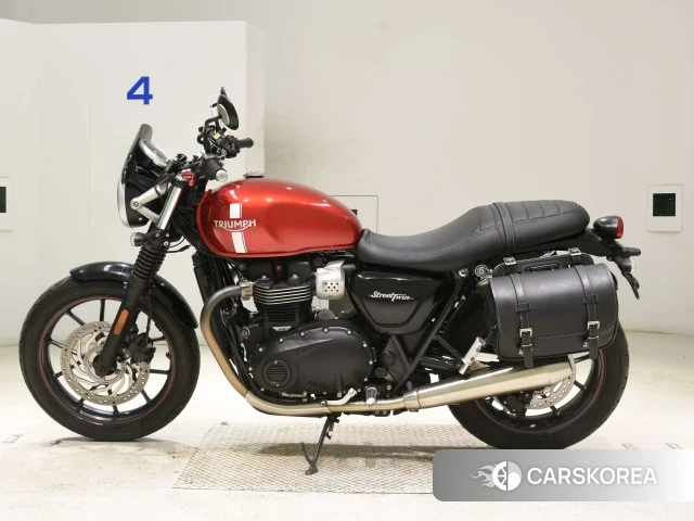 Triumph STREET TWIN 2017 из Японии, фото 5