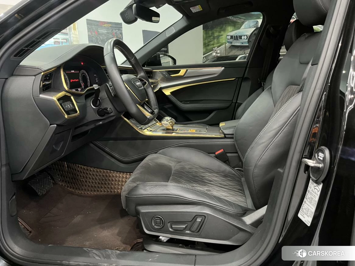 Audi A6L id 4405820 из Китая 8