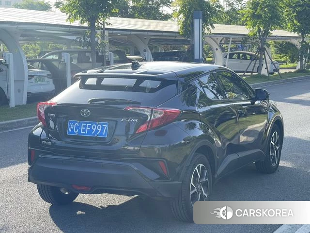 Toyota C-HR 2021 Черный из Китая, фото 3
