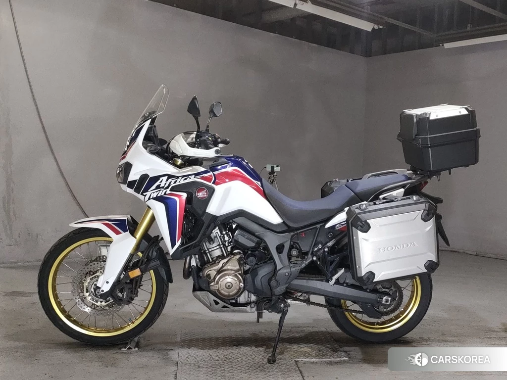 Проданный Honda CRF1000L AFRICA TWIN 2017 из Японии