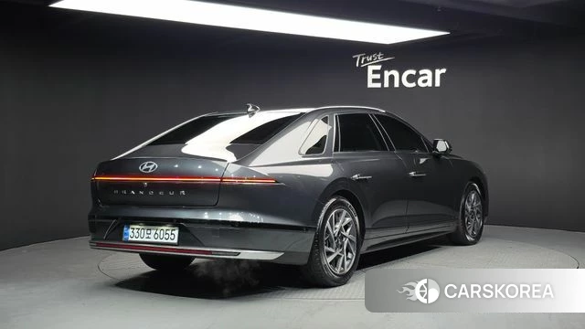 Hyundai Grandeur (GN7) id 3883772 из Кореи 12