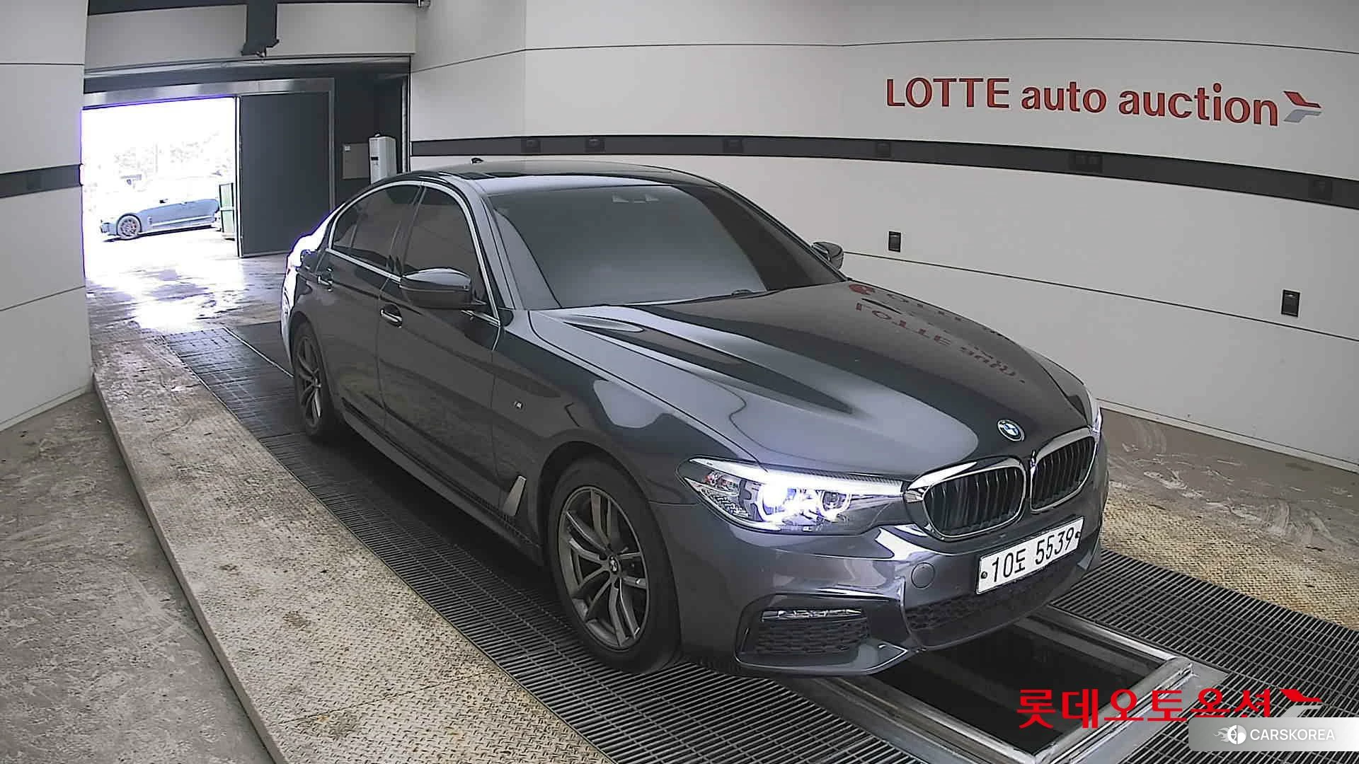 BMW  520d id 3875656 из Кореи 12