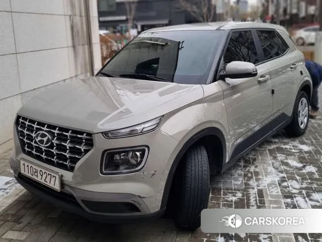 Hyundai Venue 2021 Серебристо-серый из Кореи, фото 2