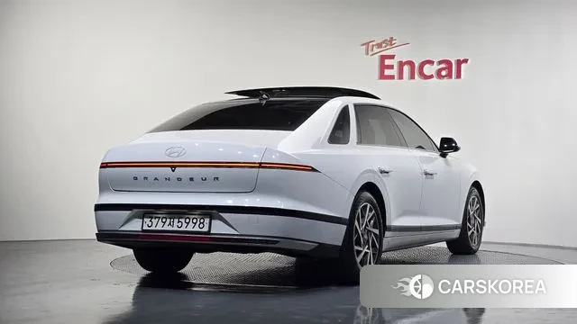 Hyundai Grandeur (GN7) id 3342235 из Кореи 12