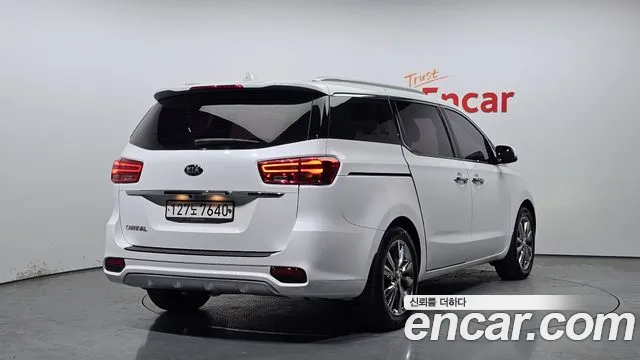 Kia The New Carnival id 2675948 из Кореи 12