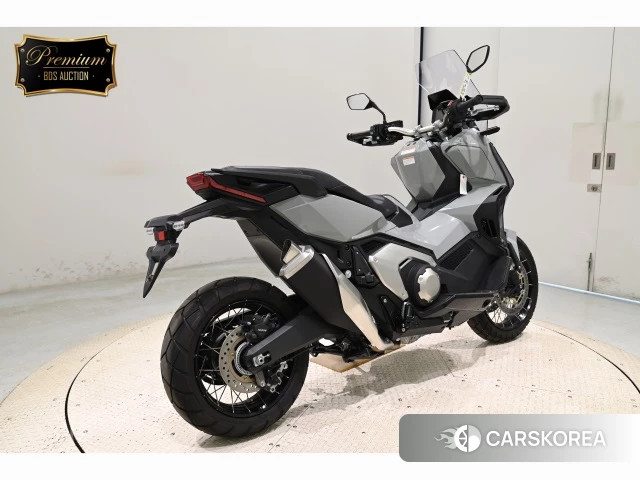 Проданный Honda X-ADV 750 2023 из Японии, фото 2