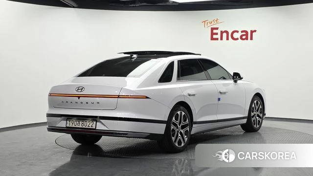 Hyundai Grandeur (GN7) id 3858913 из Кореи 12