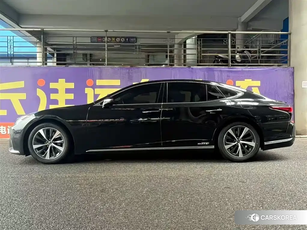 Lexus LS 2022 Черный из Китая, фото 6