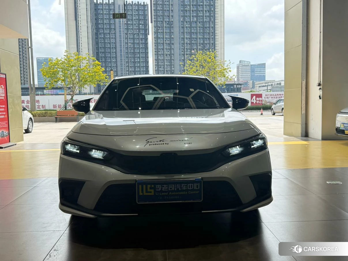 Honda Civic 2022 Белый из Китая, фото 3