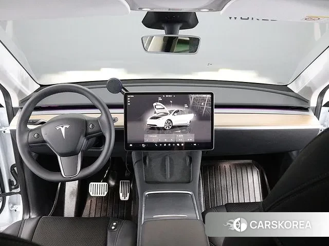 Tesla Model Y 2024 Белый из Кореи, фото 2