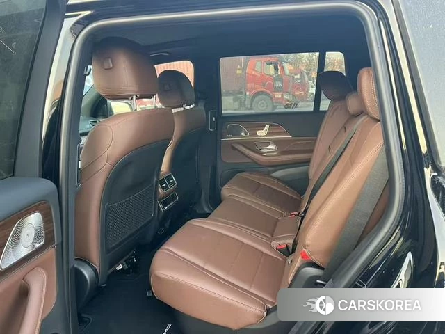 Mercedes-Benz GLS 2024 Черный из Китая, фото 2
