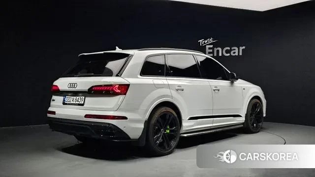 Audi Q7 (4M) id 3763912 из Кореи 12