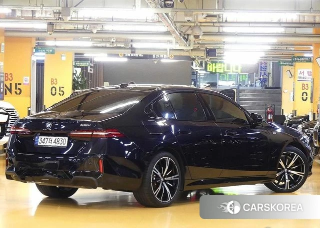 BMW 5 Series (G60) id 4590504 из Кореи 12