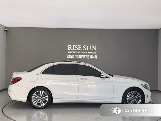 Mercedes-Benz Class C id 4258307 из Китая 9
