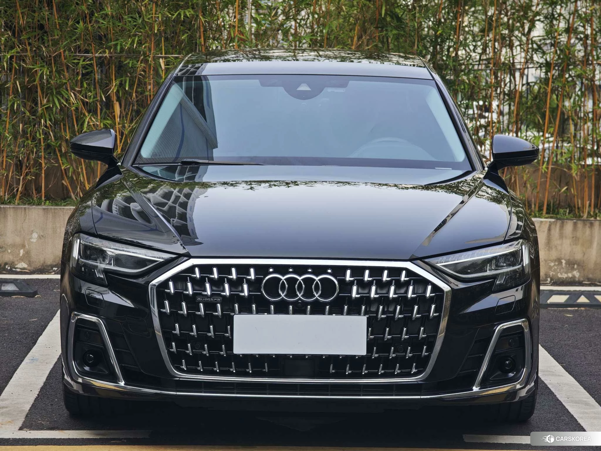 Audi A8 id 4405804 из Китая 7