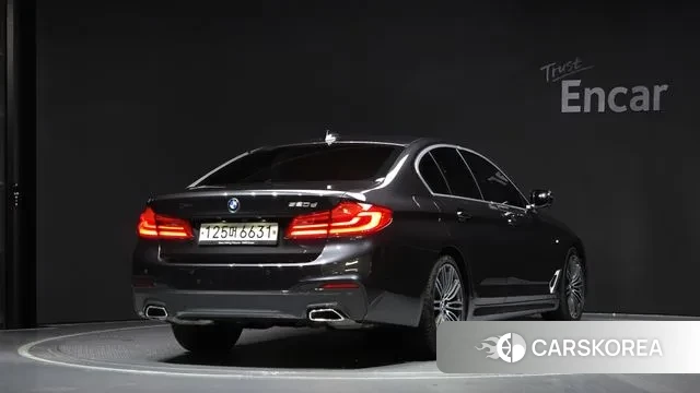 BMW 5 Series (G30) id 3008535 из Кореи 12