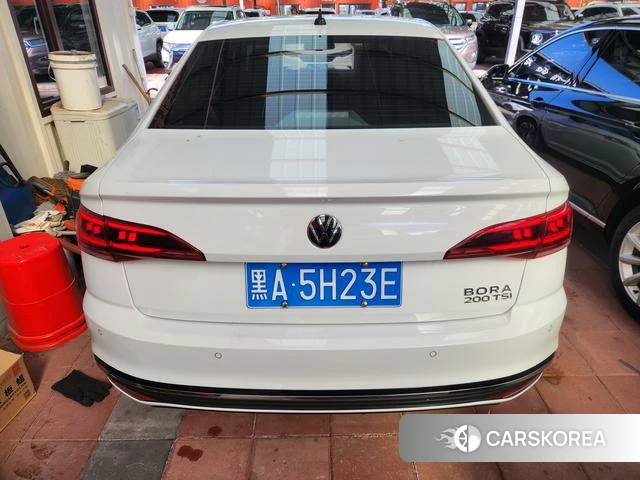 Volkswagen Bora 2023 Белый из Китая, фото 2