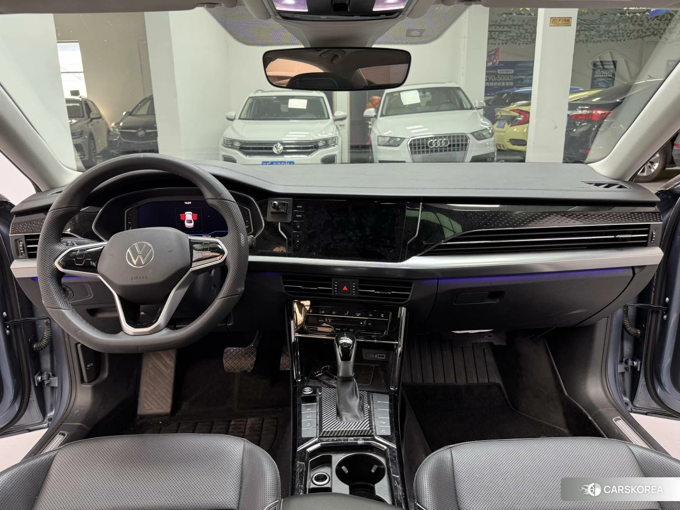 Volkswagen Passat 2021 Темно-серый из Китая, фото 2