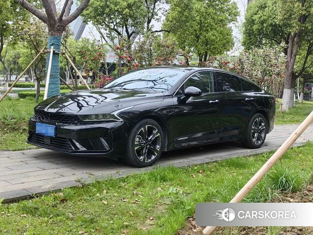 Kia K5 2022 Черный из Китая, фото 2
