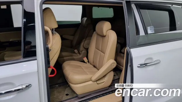 Kia The New Carnival id 2558825 из Кореи 12