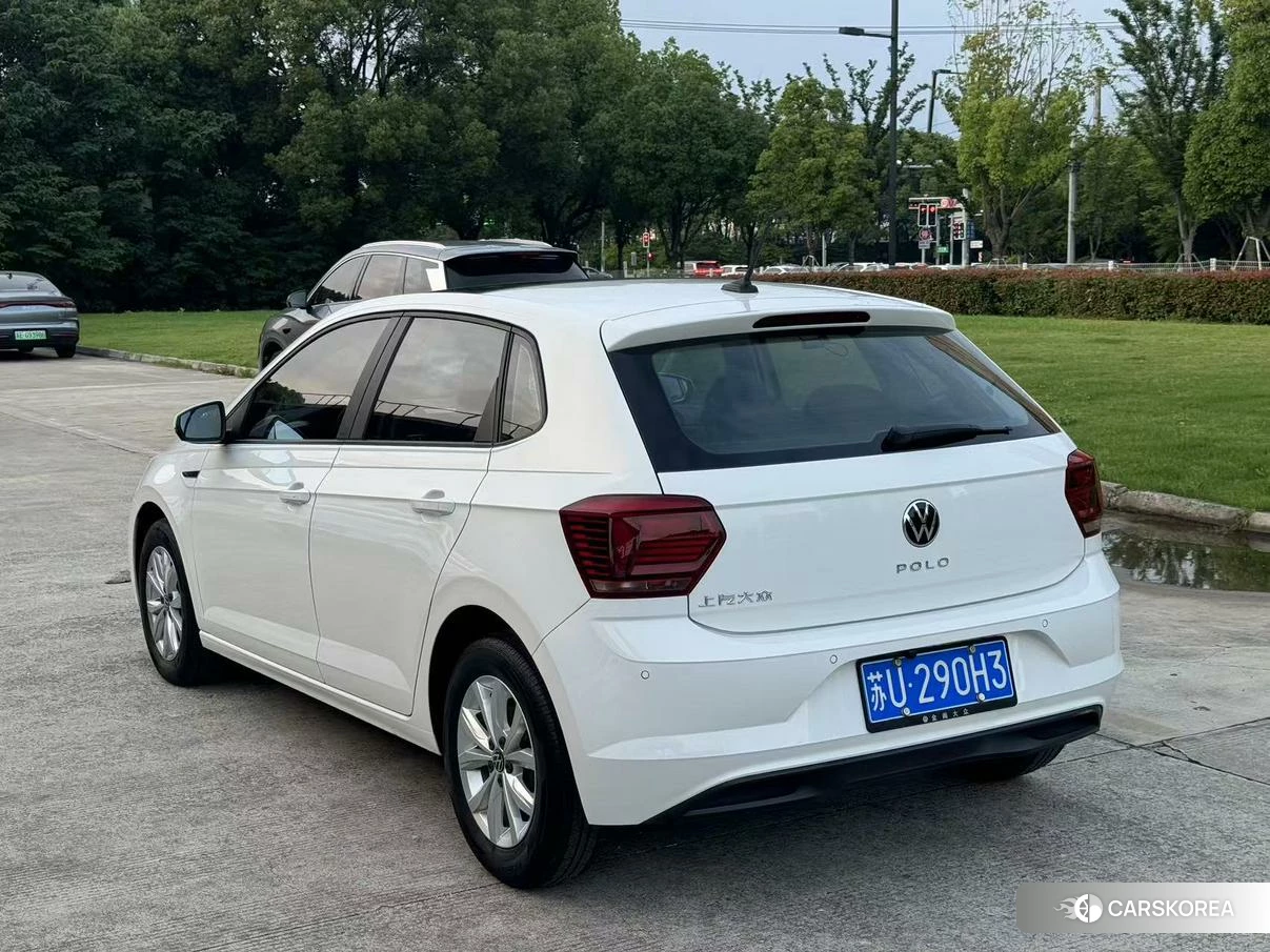Volkswagen Polo 2021 Белый из Китая, фото 2
