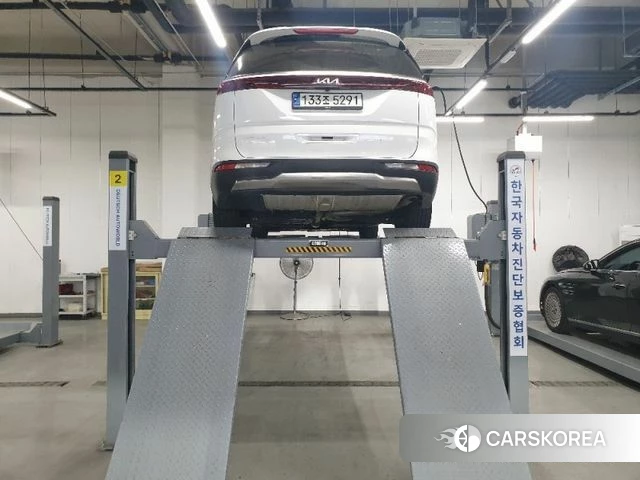 Kia Carnival 4th generation 2023 Белый из Кореи, фото 2