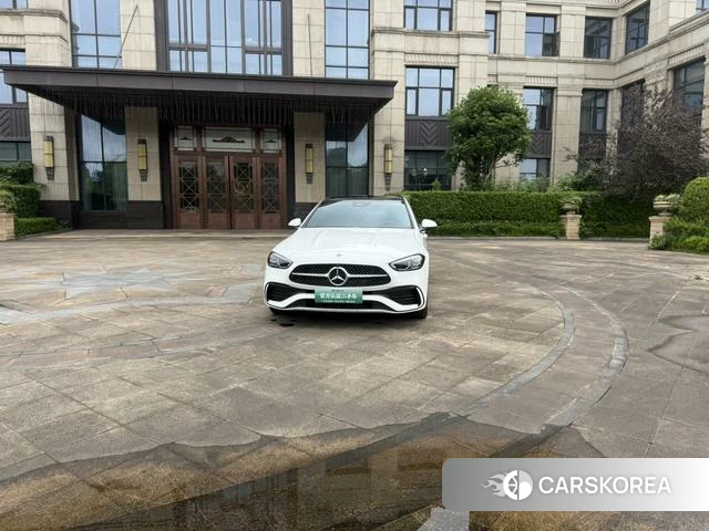 Mercedes-Benz C-class PHEV 2024 Белый из Китая, фото 3