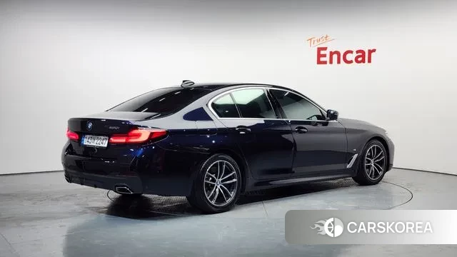 BMW 5 Series (G30) id 3639574 из Кореи 12