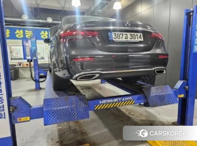 Mercedes-Benz E-Class W213 2022 Серый из Кореи, фото 2