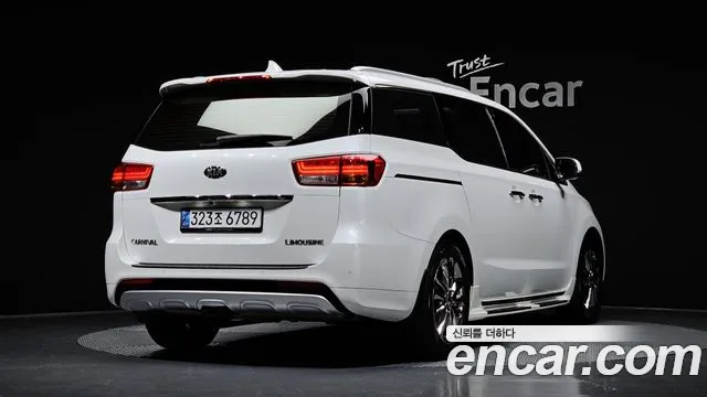 Kia All New Carnival id 2855634 из Кореи 12